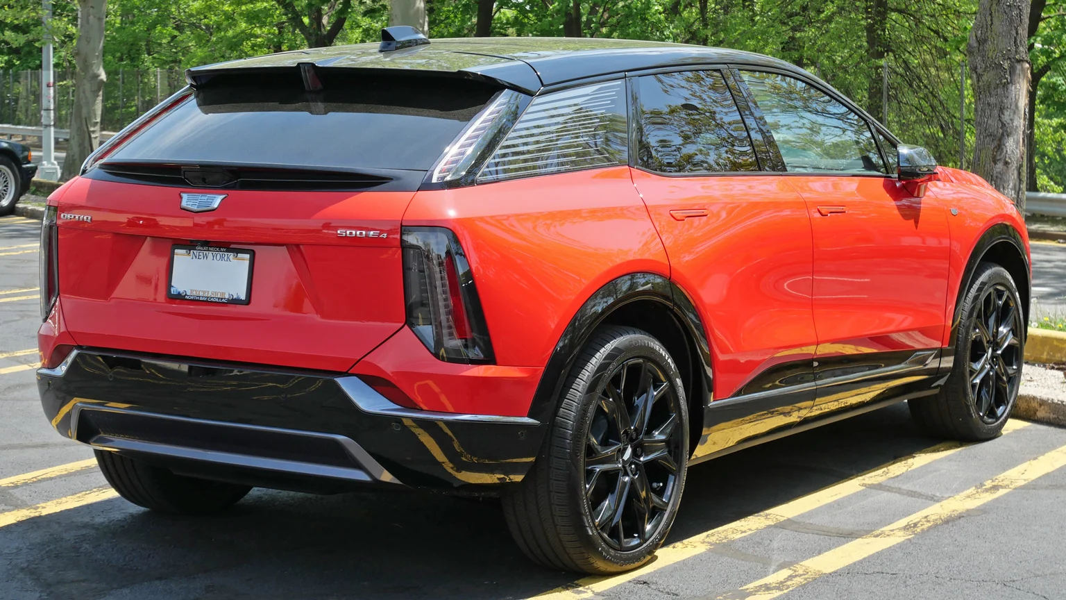 2025 Cadillac Optiq, rear 5.3.25.jpg